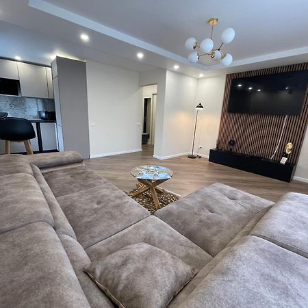 Stradinya Apartment 벤츠필스 외부 사진
